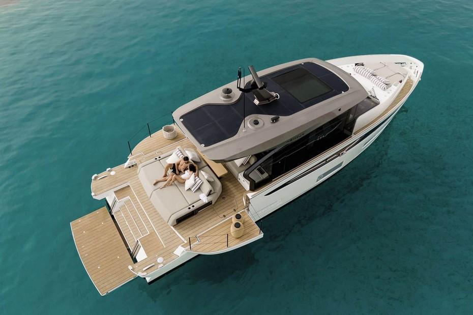 Azimut Seadeck 6