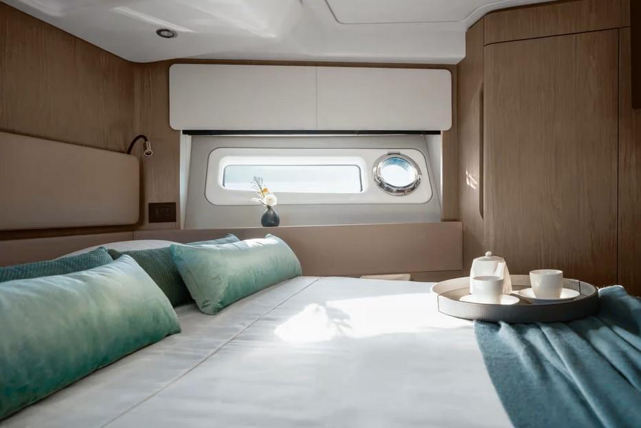 Azimut Fly 50