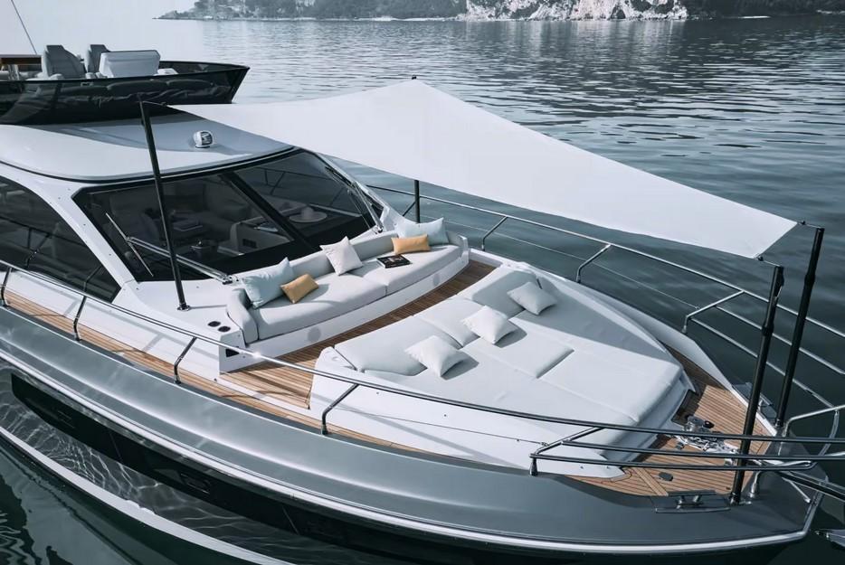 Azimut Fly 53