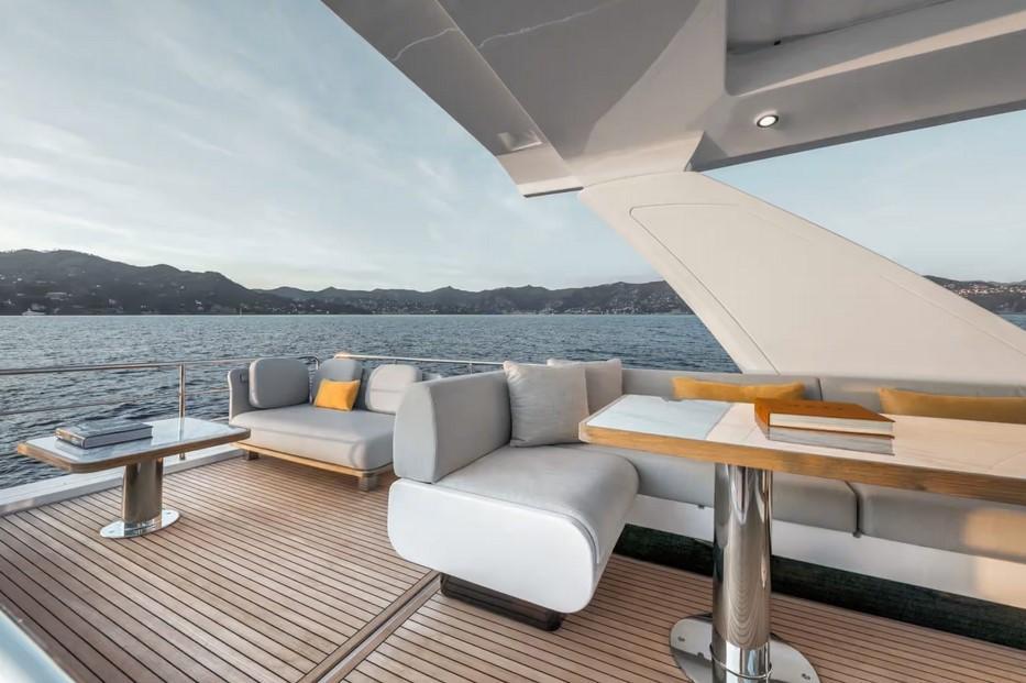Azimut Fly 60