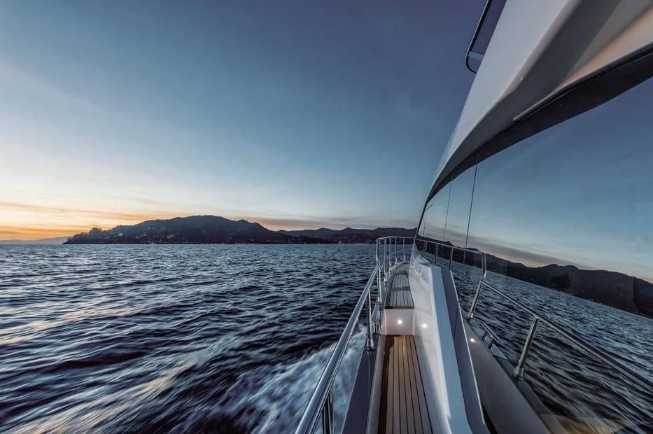 Azimut Fly 60