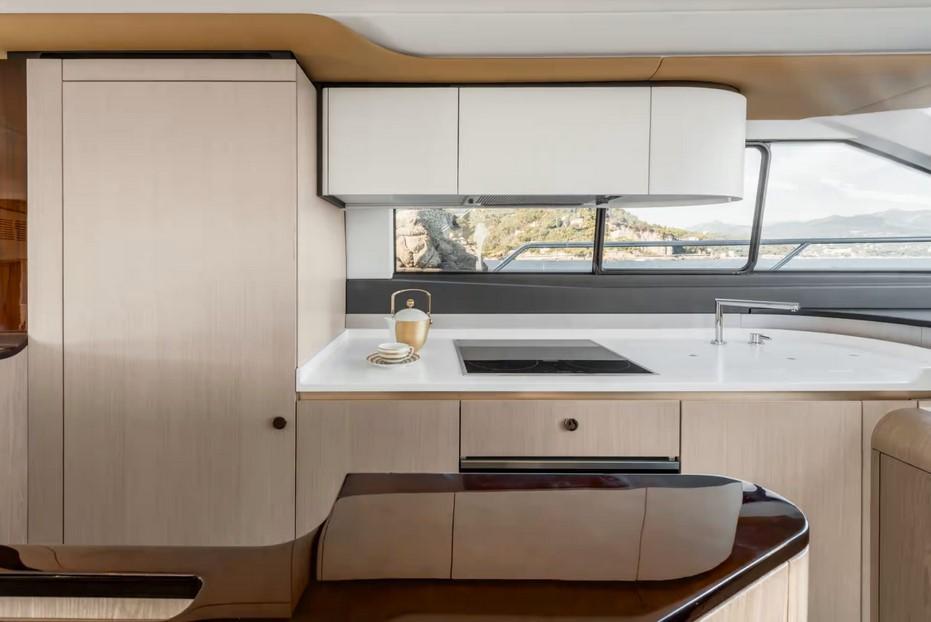 Azimut Fly 60