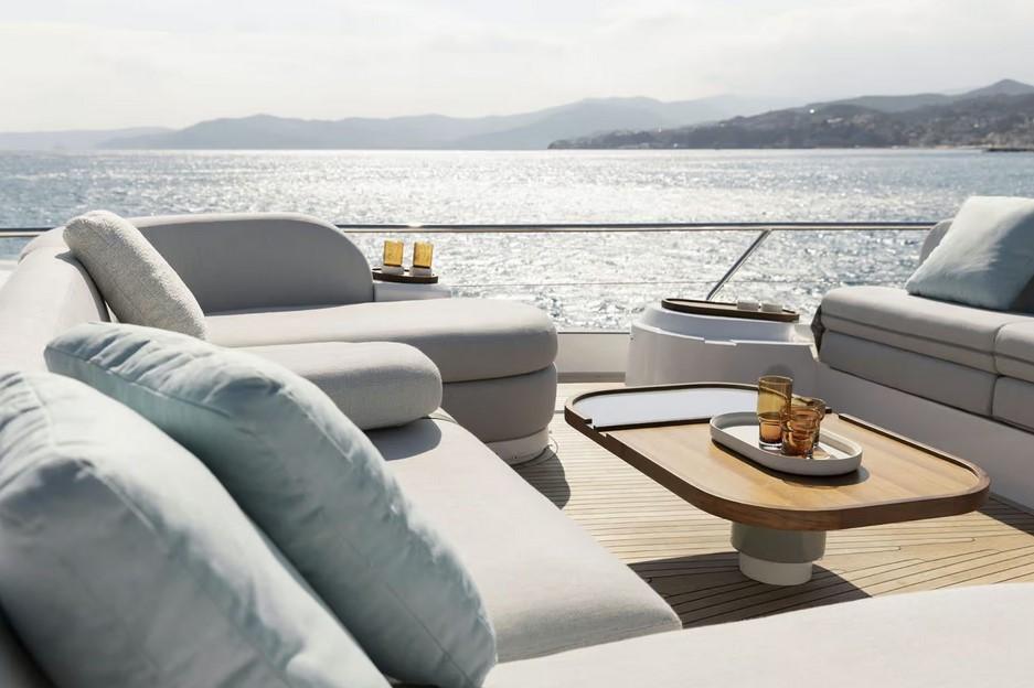 Azimut Fly 72
