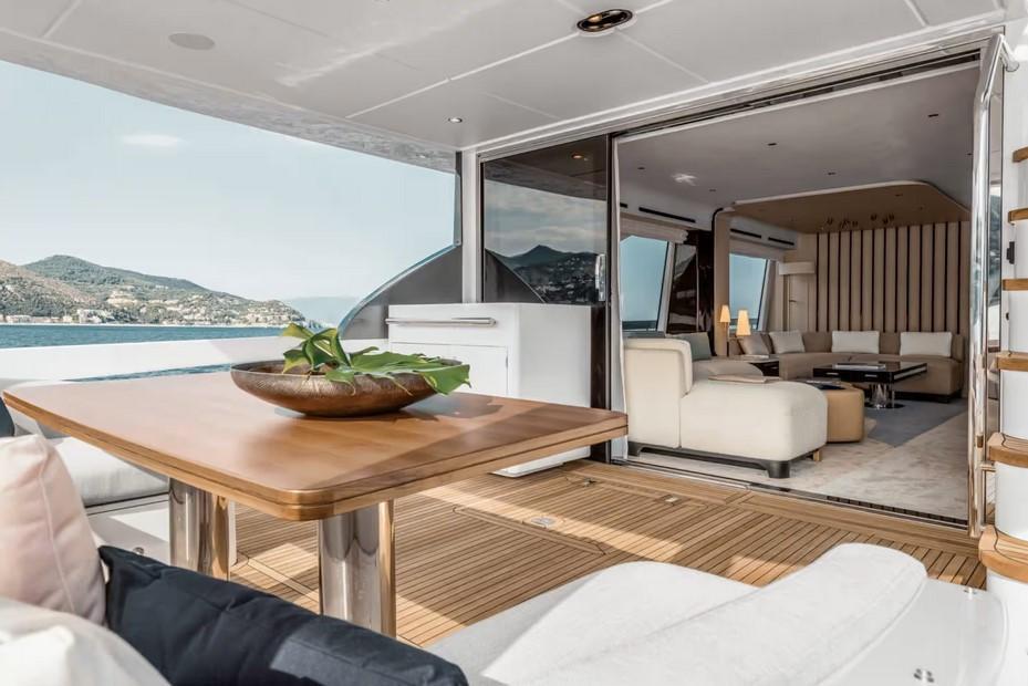 Azimut Fly 78