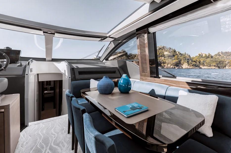 Azimut S8