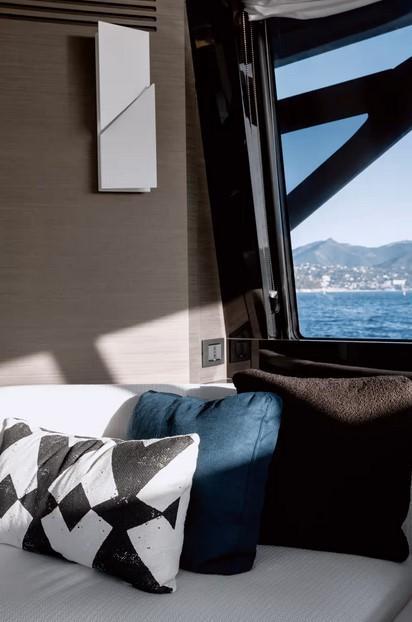Azimut S8