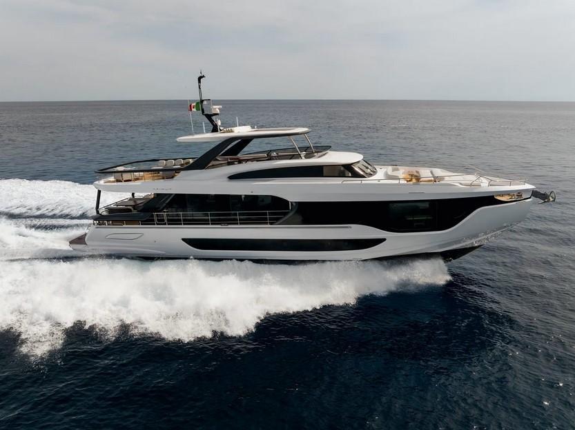 Azimut Grande 26M