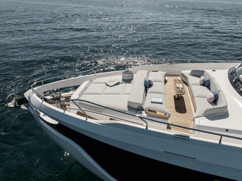 Azimut Grande 26M