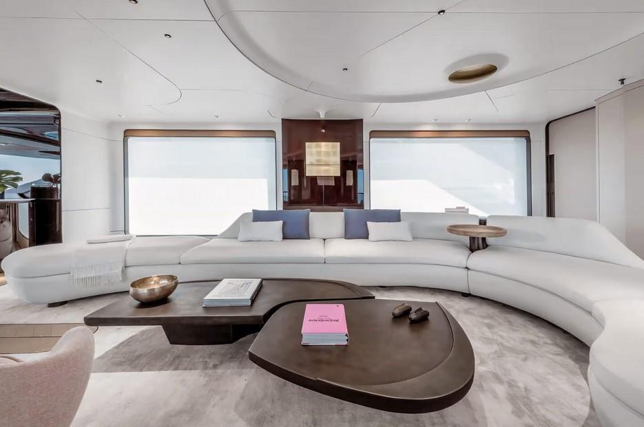 Azimut Grande Trideck