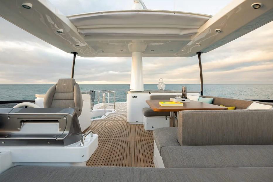 Azimut Magellano 66