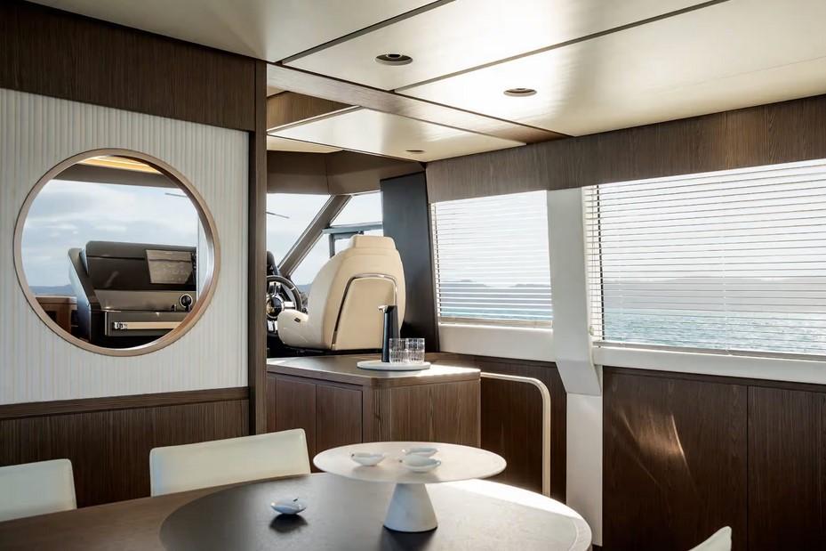 Azimut Magellano 66