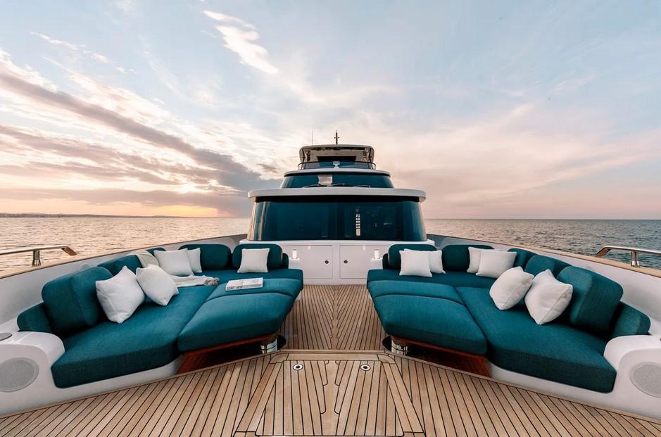 Azimut Magellano 25M