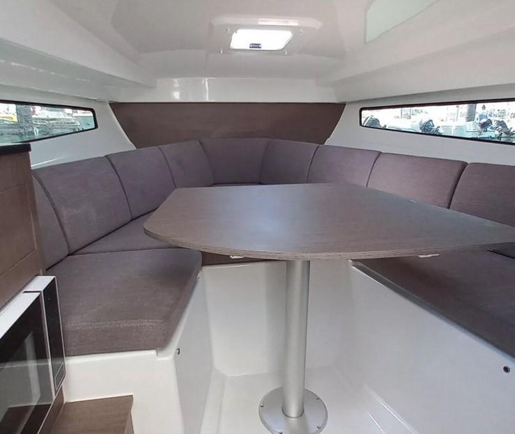 Beneteau Flyer 8 SUNdeck