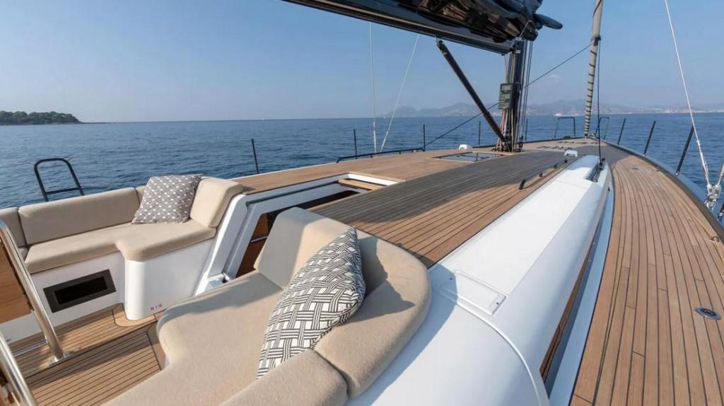 Beneteau First 53