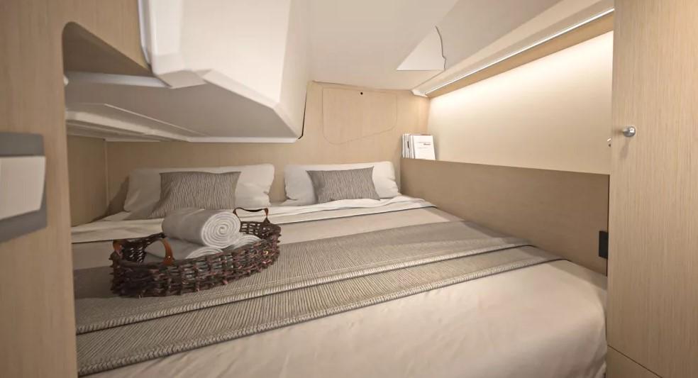 Beneteau Oceanis 37.1