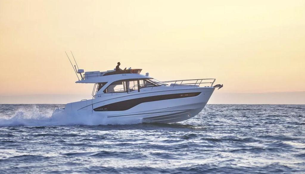 Beneteau Antares 12