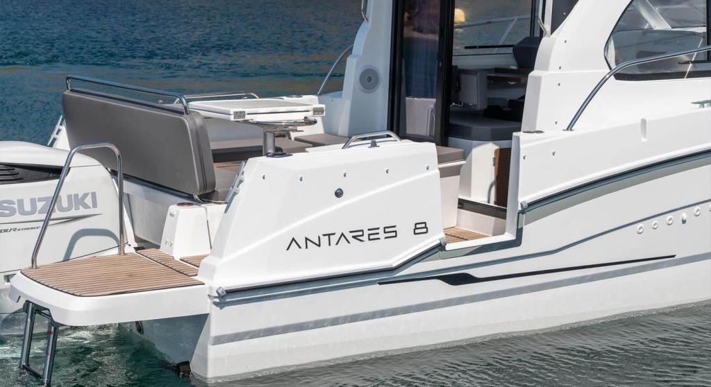 Beneteau Antares 8