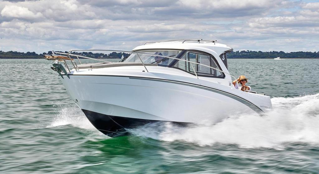 Beneteau Antares 7