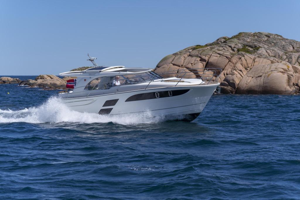 Marex 360 Cabriolet Cruiser