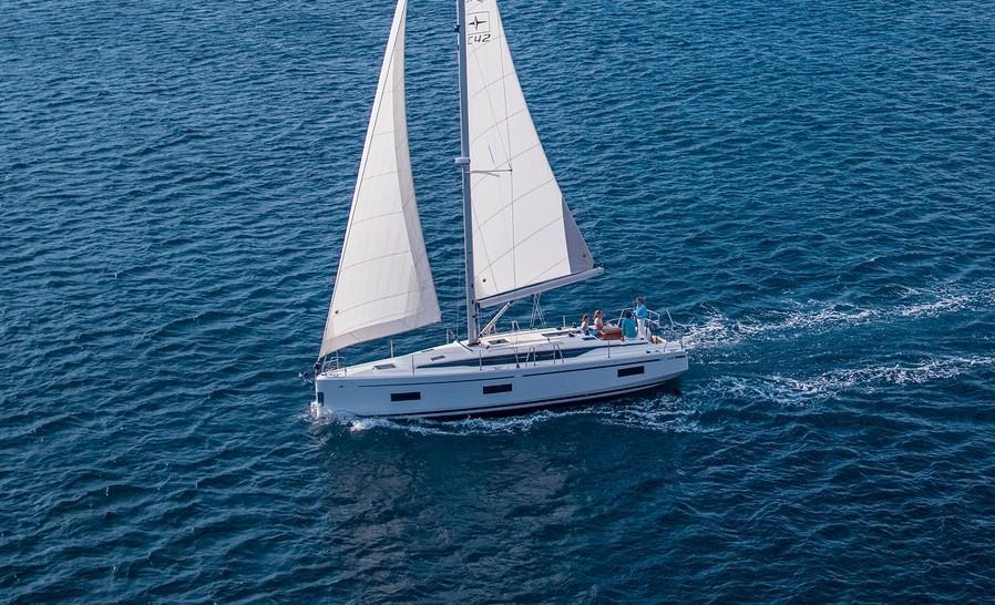 Bavaria C42