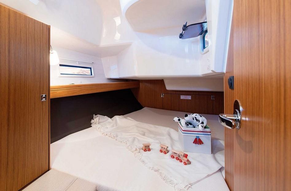Bavaria Cruiser 37