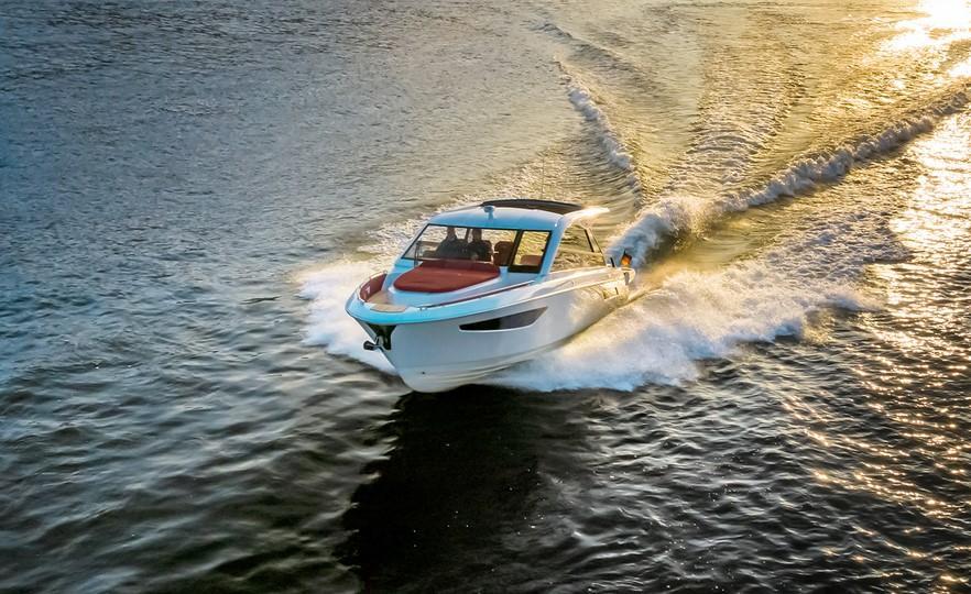 Bavaria Vida 33