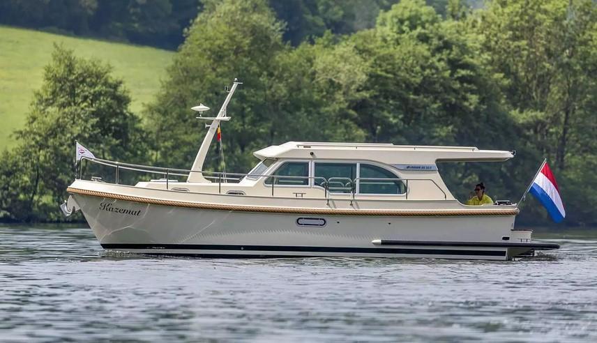 Linssen Grand Sturdy 30.0 Sedan