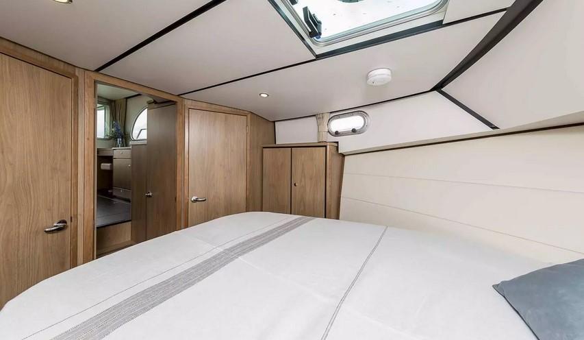 Linssen Grand Sturdy 30.0 Sedan