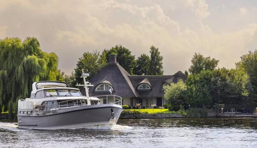 Linssen 55 SL AC Variotop