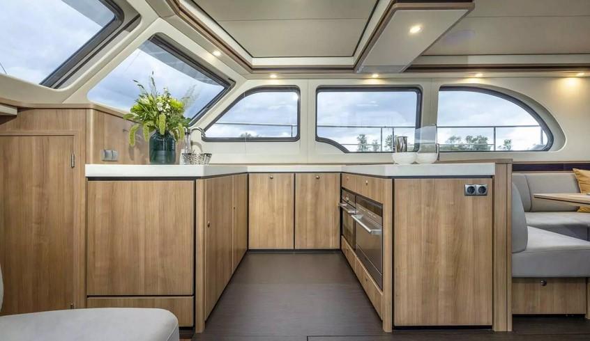 Linssen 55 SL AC Variotop