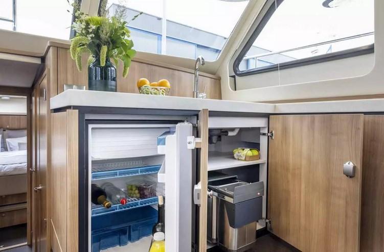 Linssen 55 SL AC Variotop