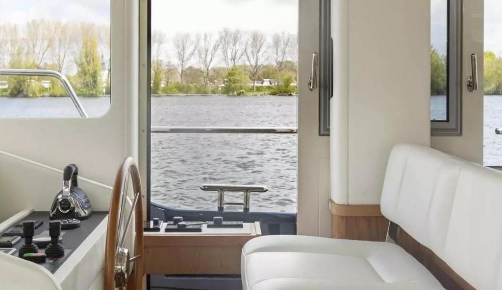 Linssen 50 SL Sedan Variodeck