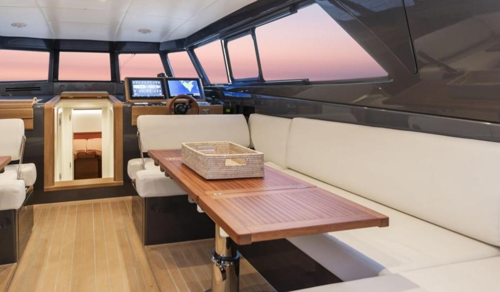 Maxi Dolphin MD 48 Power