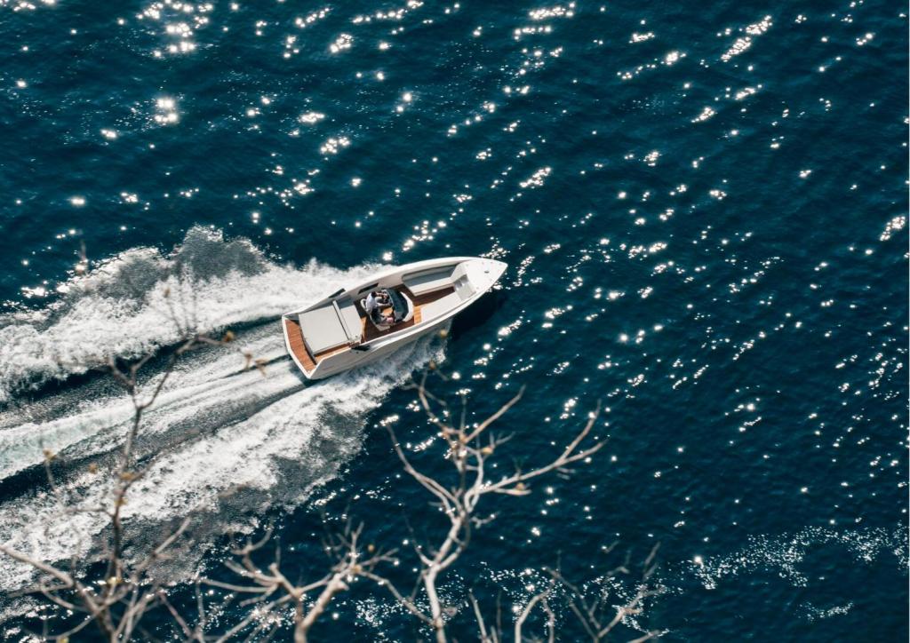 Frauscher 747 Mirage Air