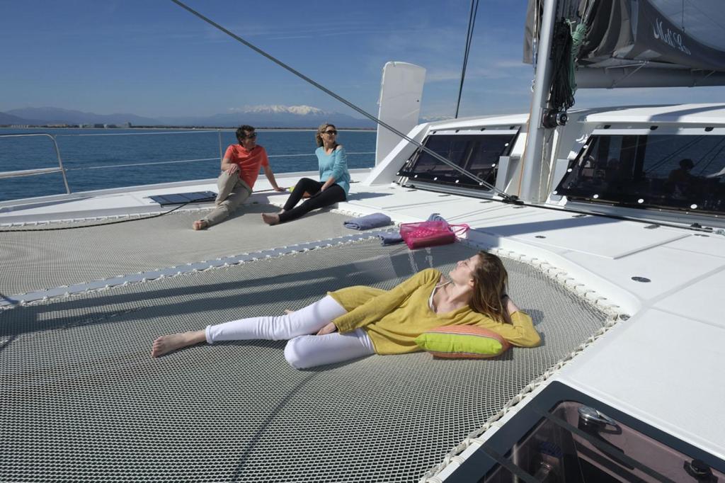 Catana  53