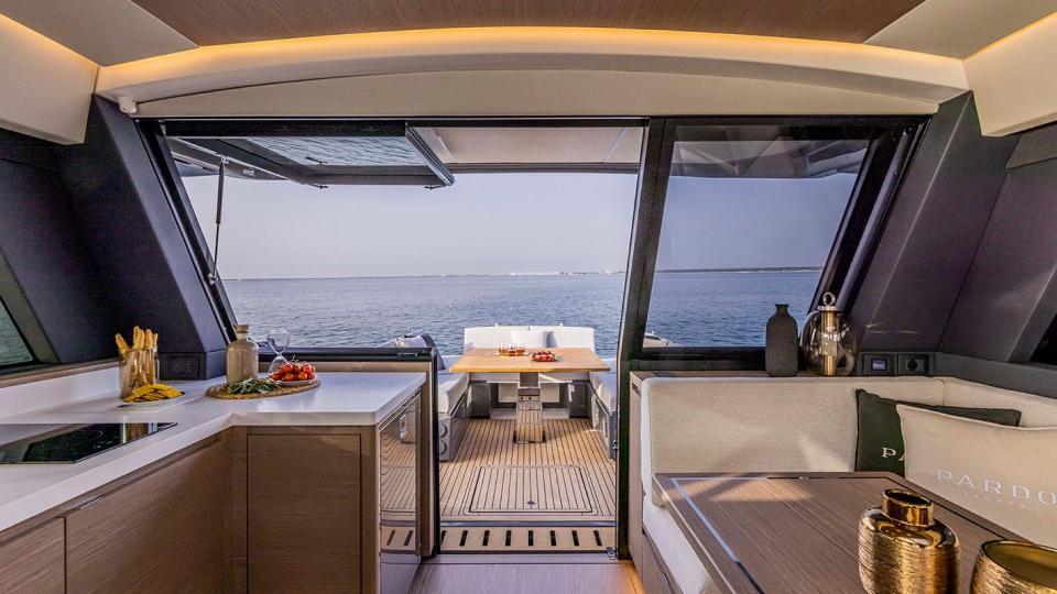 Pardo Yachts GT52