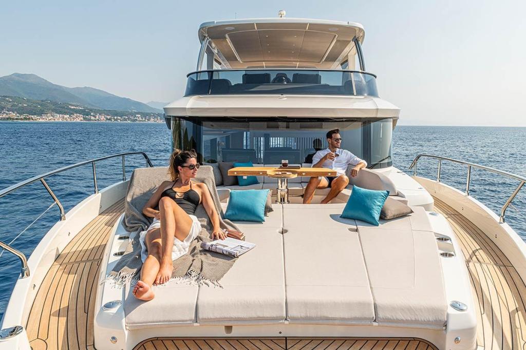Absolute Navetta 70