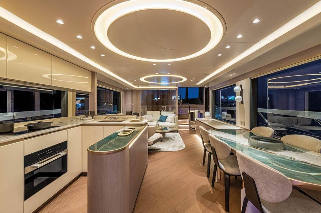 Absolute Navetta 70