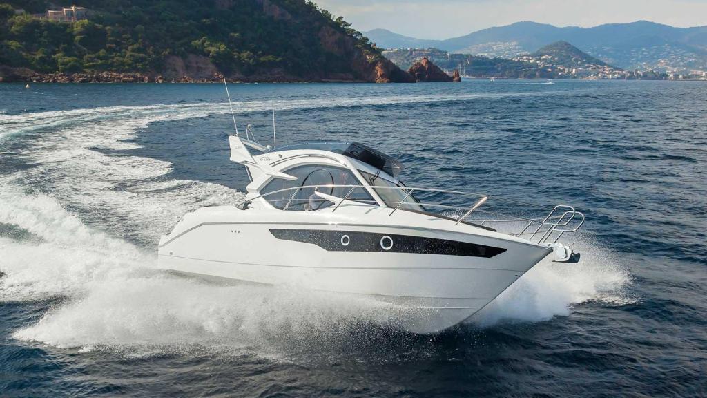 Galeon 300 Fly