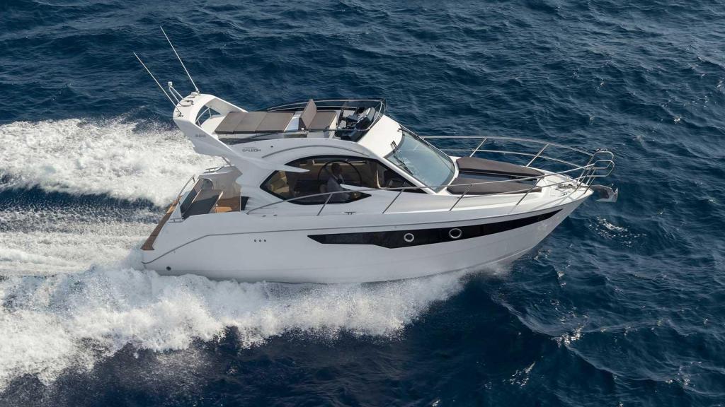 Galeon 300 Fly