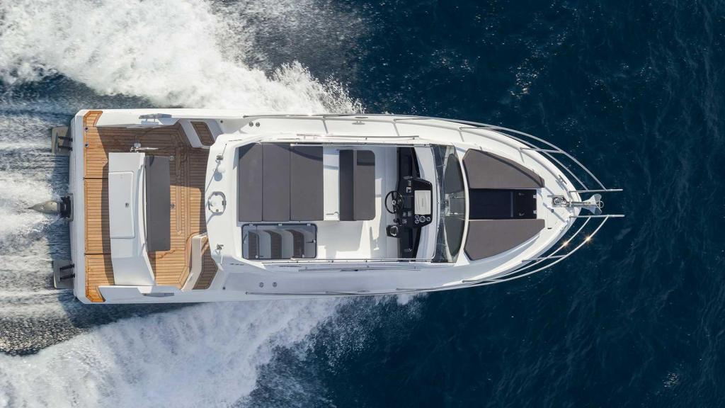 Galeon 300 Fly
