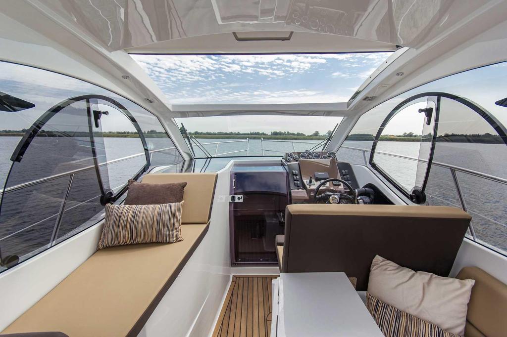Galeon 305 HTS