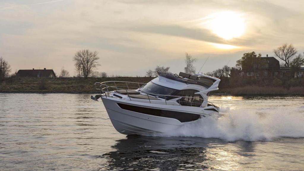 Galeon 360 Fly