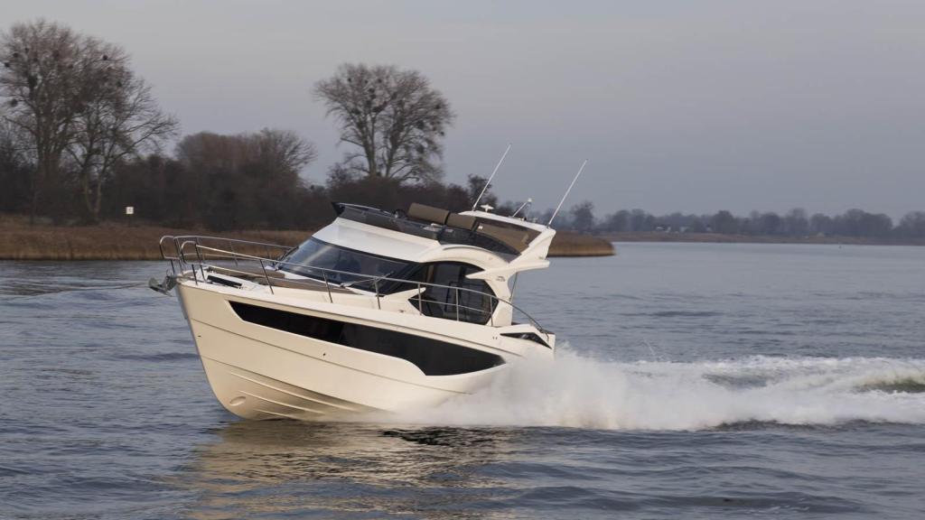 Galeon 360 Fly