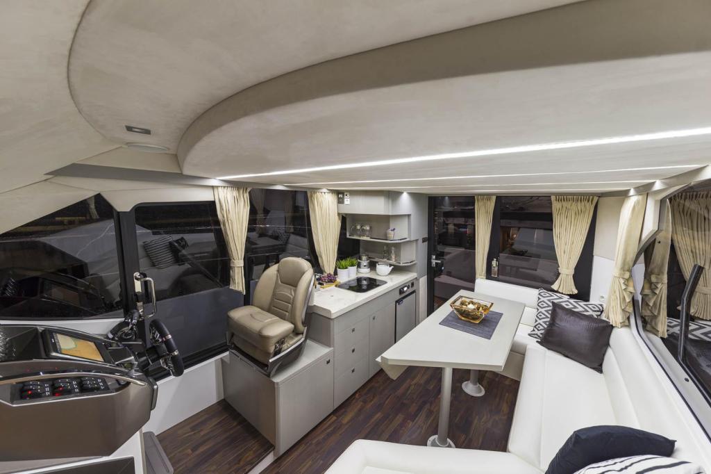 Galeon 360 Fly