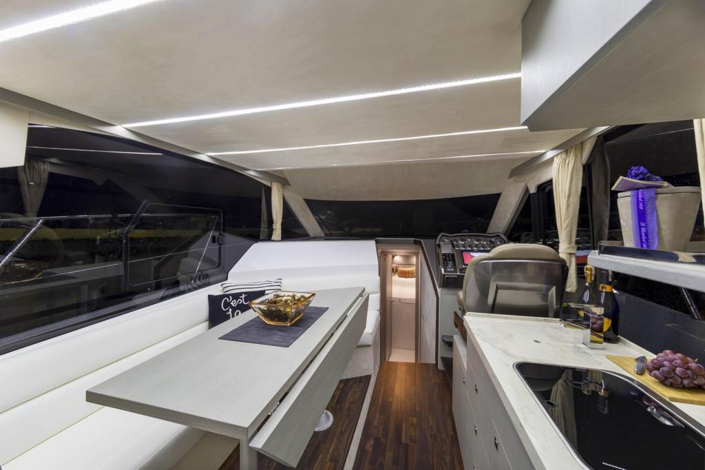 Galeon 360 Fly