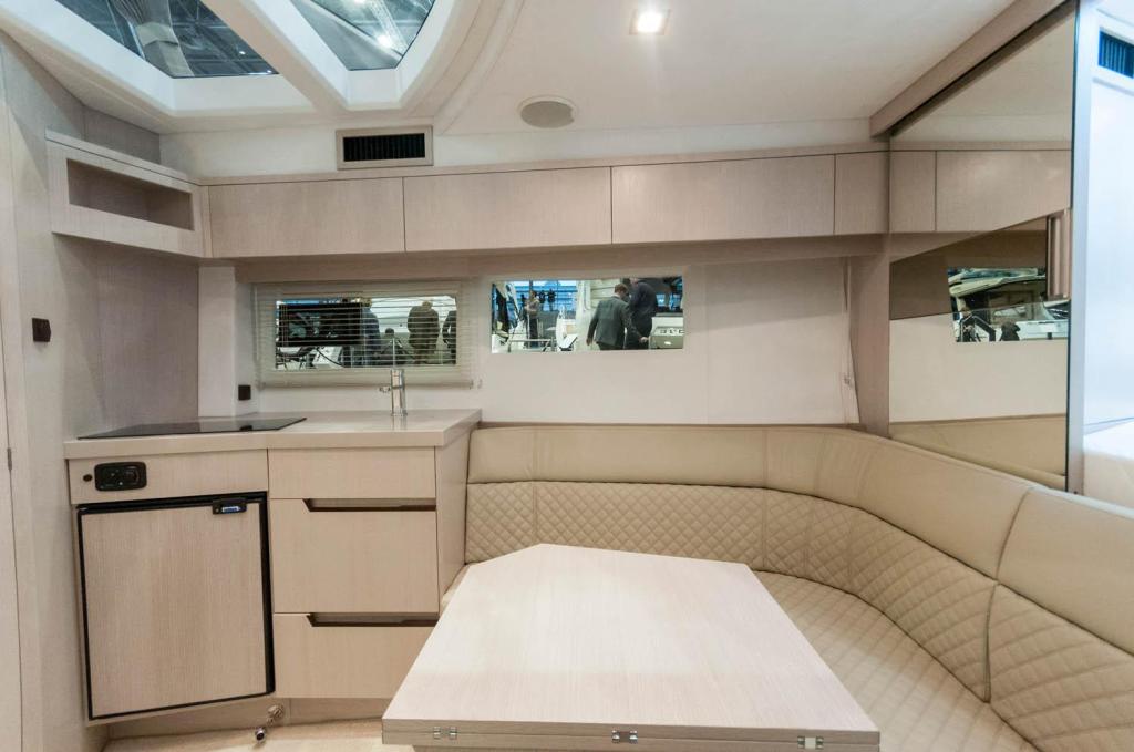 Galeon 365 HTS