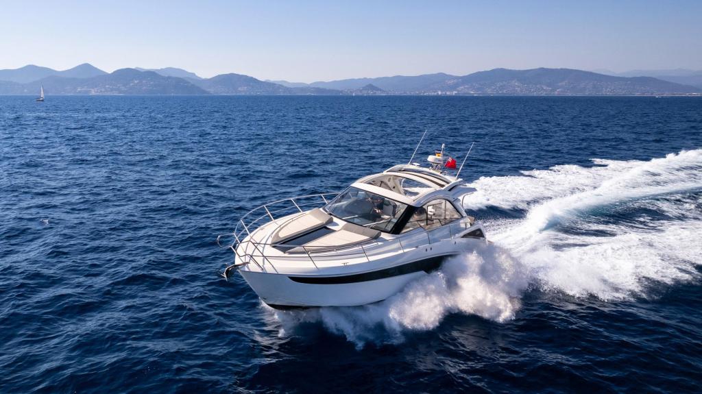 Galeon 405 HTS