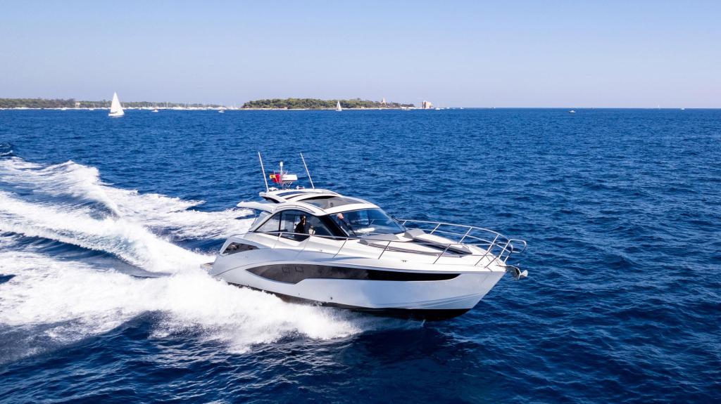 Galeon 405 HTS