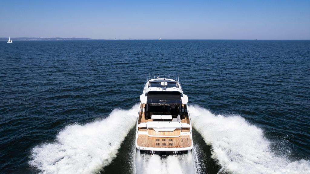 Galeon 450 HTC